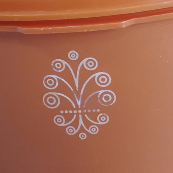 3 Round Tupperware Servalier Stacking Canister Sets 1 Brown 1 Orange 1 Yellow - Picture 12 of 13